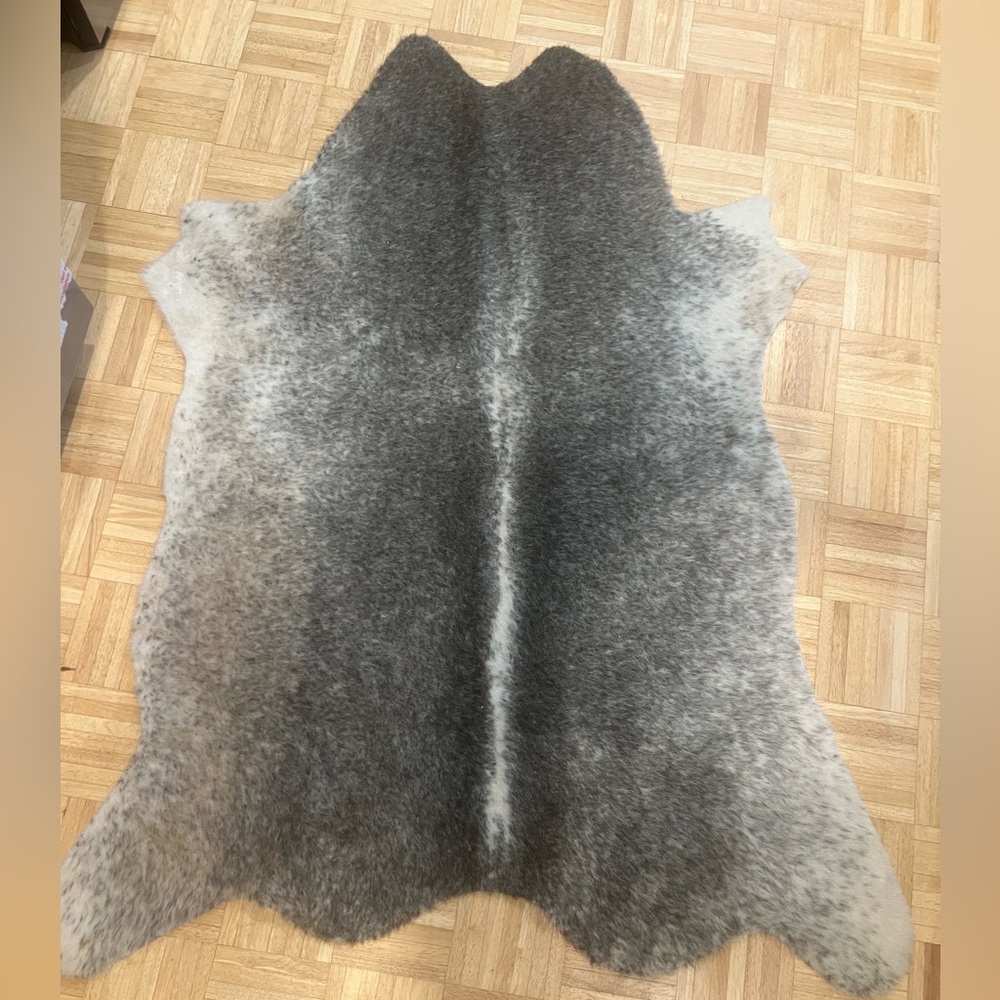 Elegant Gray and White Faux Cowhide Rug